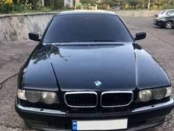 Авто BMW 7 Series 1999 № 7636428