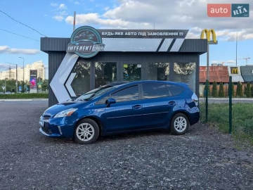 Авто Toyota Prius V 2011 № 7636469