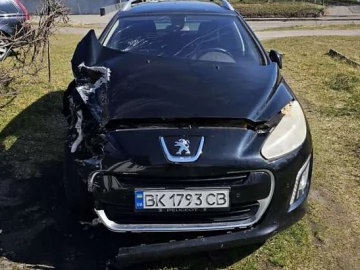 Авто Peugeot 308 2012 № 7636513