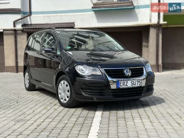 Авто Volkswagen Touran 2009 № 7636570