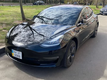 Авто Tesla Model 3 2018 № 7636604