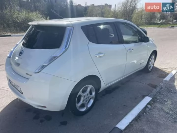 Авто Nissan Leaf 2013 № 7636667