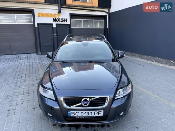Авто Volvo V50 2012 № 7636684