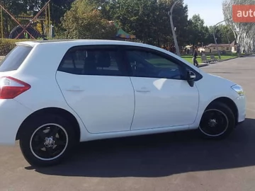 Авто Toyota Auris 2012 № 7636831