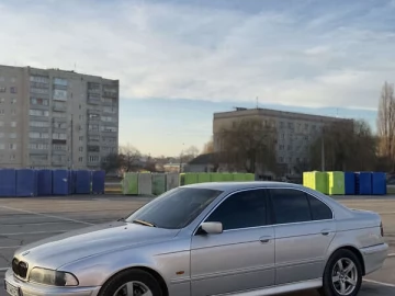 Авто BMW 5 Series 2001 № 7637118