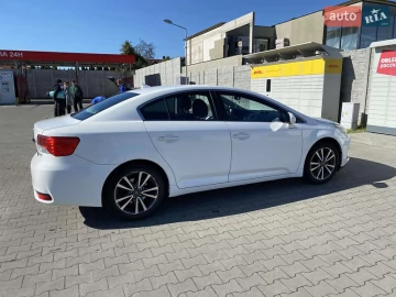 Авто Toyota Avensis 2012 № 7637181