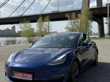 Авто Tesla Model 3 2020 № 7637256