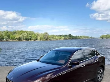 Авто Maserati Levante 2017 № 7637269
