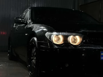Авто BMW 7 Series 2002 № 7637316