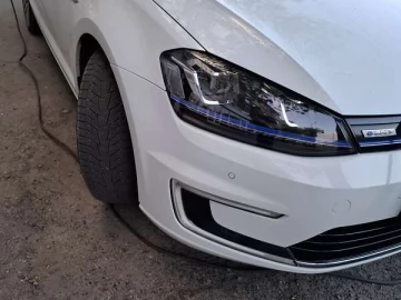Авто Volkswagen E-Golf 2014 № 7637569