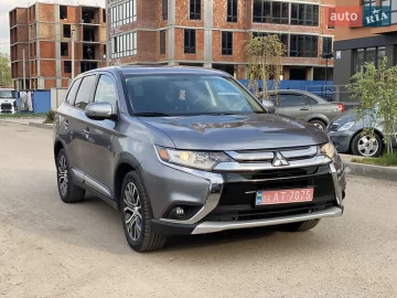 Авто Mitsubishi Outlander 2017 № 7637629