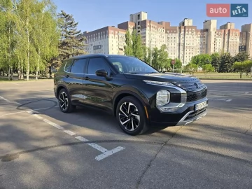 Авто Mitsubishi Outlander 2023 № 7637674