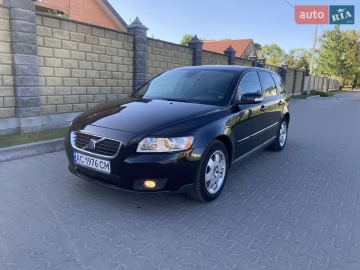 Авто Volvo V50 2008 № 7637771