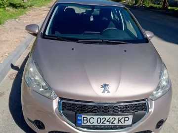 Авто Peugeot 208 2013 № 7637788