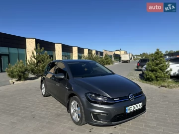 Авто Volkswagen E-Golf 2017 № 7637871