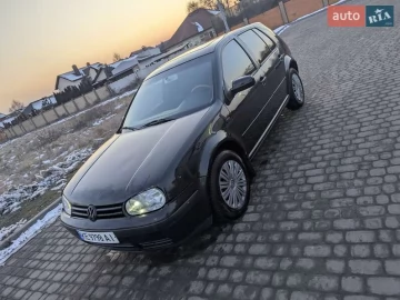 Авто Volkswagen Golf 2001 № 7637962