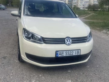 Авто Volkswagen Touran 2012 № 7638086