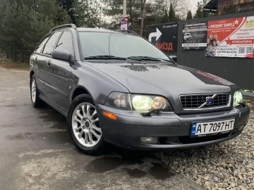Авто Volvo V40 2004 № 7638252