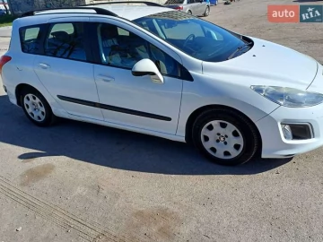 Авто Peugeot 308 2012 № 7638279