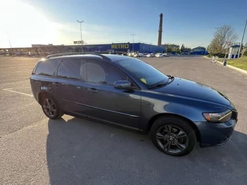 Авто Volvo V50 2009 № 7638292