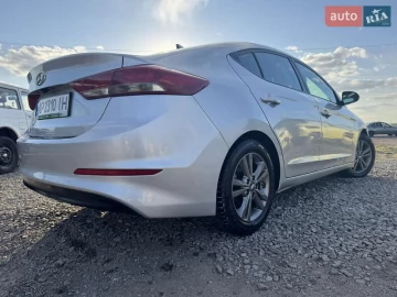 Авто Hyundai Elantra 2017 № 7638940