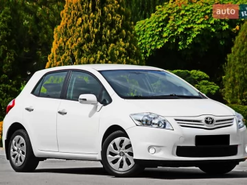 Авто Toyota Auris 2012 № 7638981