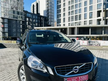 Авто Volvo V60 2012 № 7638984