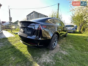 Авто Tesla Model 3 2019 № 7638985