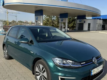 Авто Volkswagen E-Golf 2017 № 7638986