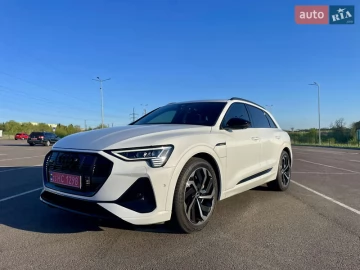 Авто Audi E-Tron 2021 № 7639001