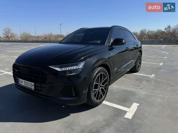 Авто Audi Q8 2021 № 7639003