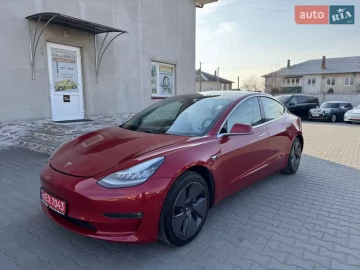 Авто Tesla Model 3 2020 № 7639086