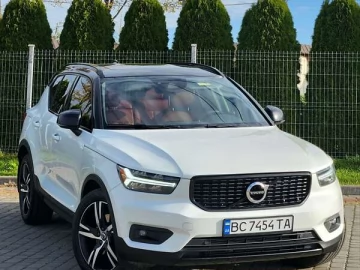 Авто Volvo Xc40 2018 № 7639121