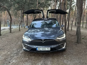 Авто Tesla Model X 2016 № 7639123