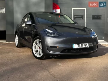 Авто Tesla Model Y 2023 № 7639135