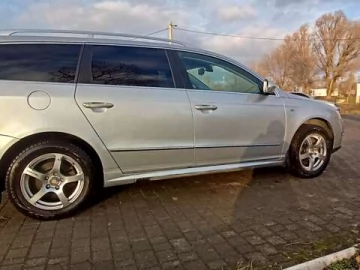 Авто Volkswagen Passat 2010 № 7639195