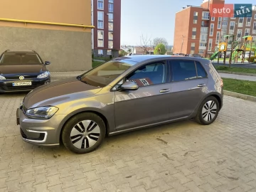 Авто Volkswagen E-Golf 2015 № 7639227