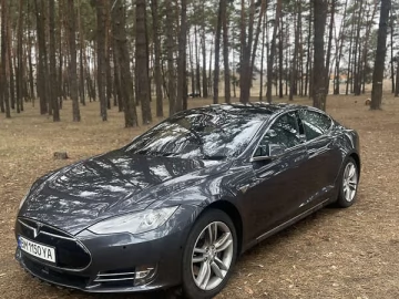 Авто Tesla Model S 2015 № 7639552