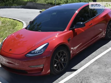 Авто Tesla Model 3 2018 № 7639570