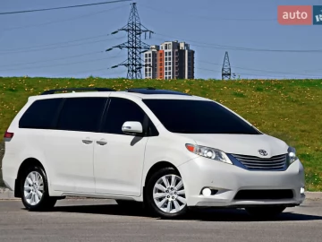 Авто Toyota Sienna 2014 № 7639576