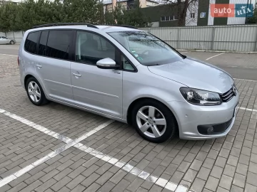 Авто Volkswagen Touran 2012 № 7639770