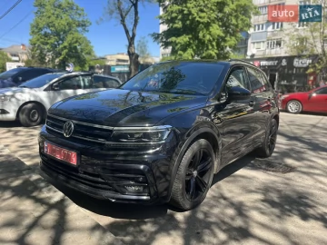 Авто Volkswagen Tiguan 2019 № 7639876