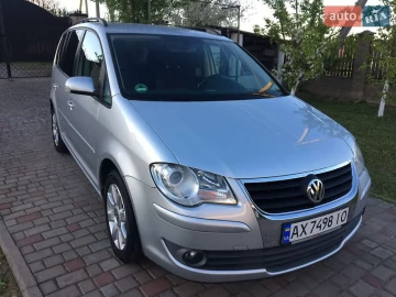 Авто Volkswagen Touran 2007 № 7640025