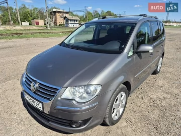 Авто Volkswagen Touran 2007 № 7640038