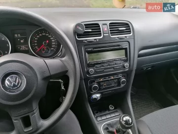 Авто Volkswagen Golf 2010 № 7640042