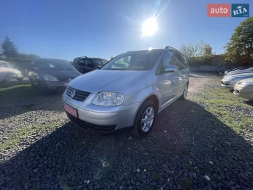 Авто Volkswagen Touran 2006 № 7640424