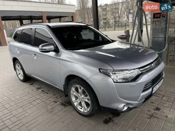 Авто Mitsubishi Outlander 2014 № 7640769