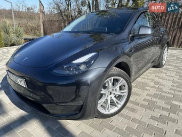 Авто Tesla Model Y 2024 № 7640841