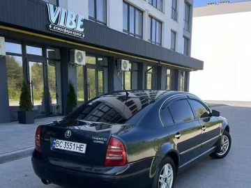 Авто Skoda Superb 2004 № 7640949