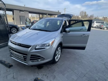 Авто Ford Escape 2013 № 7641196